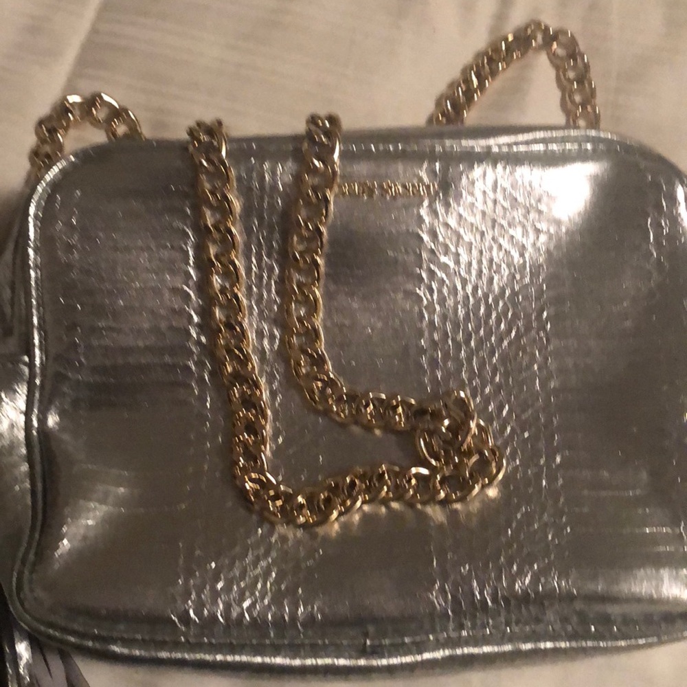 Silver Bag! - Picture 3 of 3